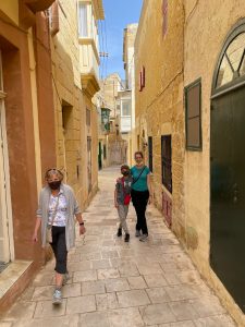 PHOTO-2022-04-26-20-26-21 4