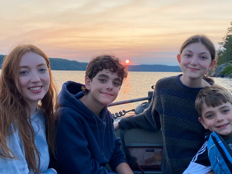 a6e7e124-f531-4c50-ad93-f3026885755c